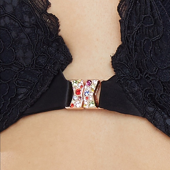 Black fenty savage push up bra with racer back - Picture 12 of 16